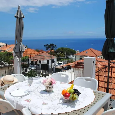 Vila Rosa - Renovated House Overlooking The Sea Vendégház Funchal (Madeira)