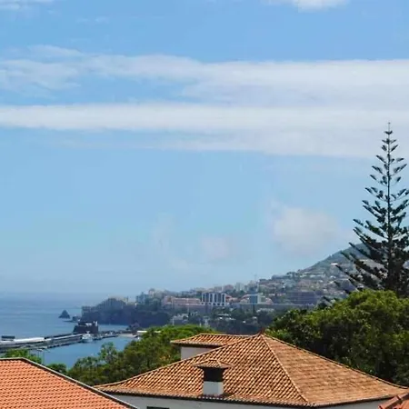 Vendégház Vila Rosa - Renovated House Overlooking The Sea Funchal (Madeira)